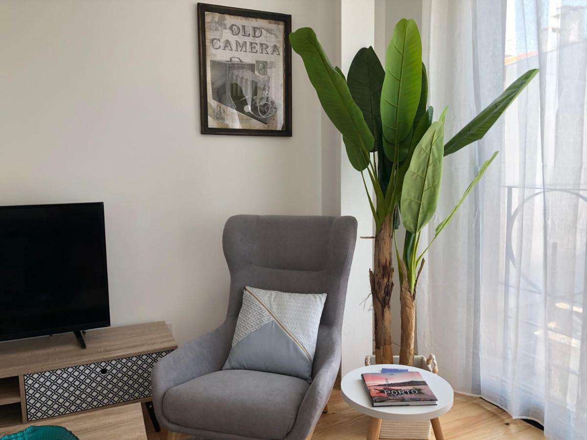 Chung cư 70 m² 1 phòng ngủ, 1 phòng tắm riêng ở Cedofeita Porto Ngoại thất bức ảnh